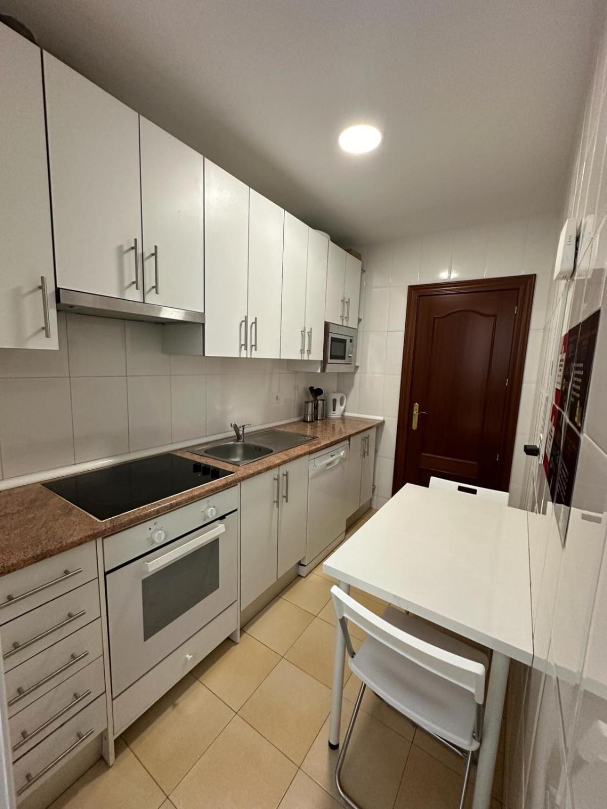 Ibiza Habitaciones Madrid Esterno foto