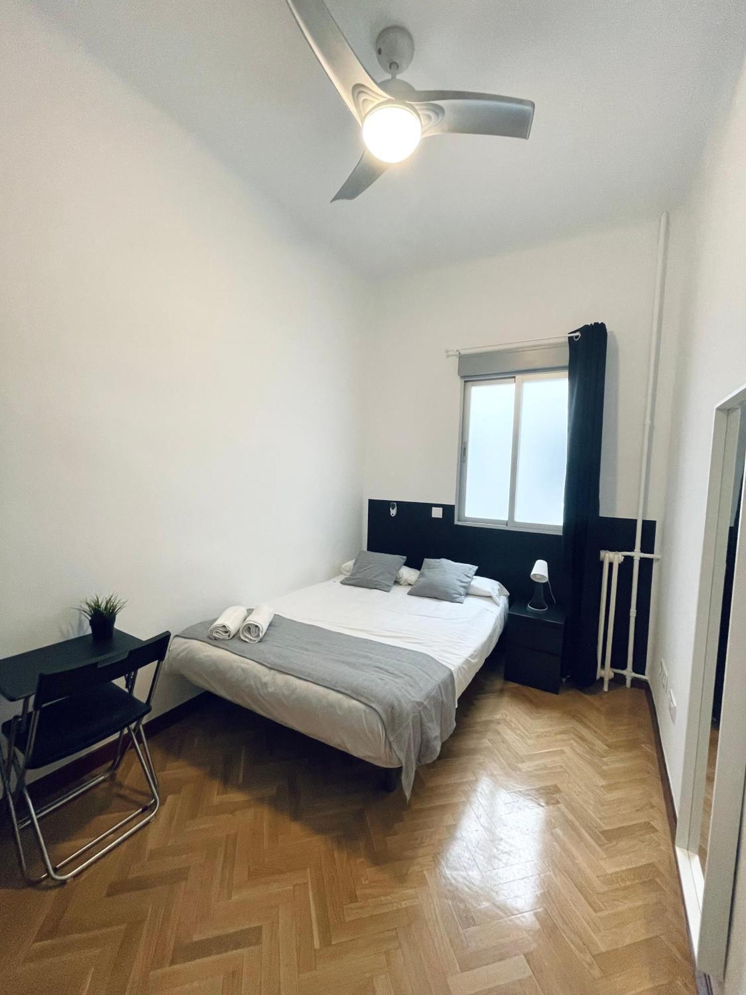 Ibiza Habitaciones Madrid Esterno foto